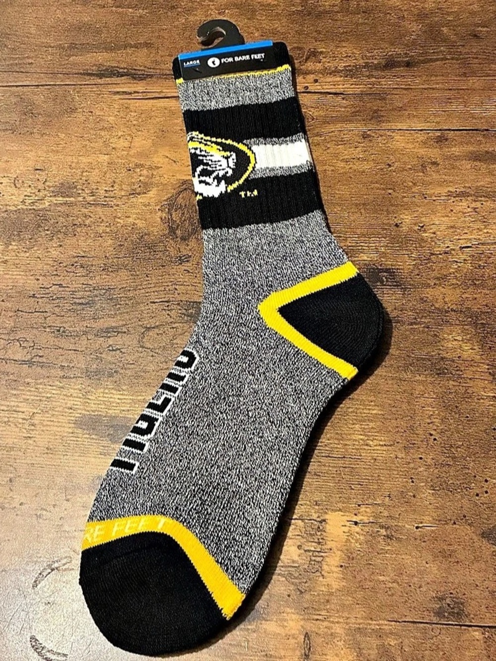 For Bare Feet Detroit Tigers Team Color Crew Socks Crew Socks